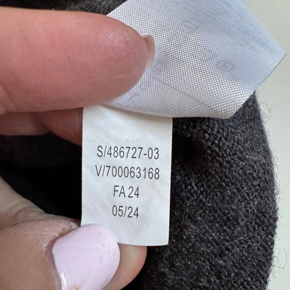 Banana Republic 100% Merino Wool Men's Charcoal Gray Turtleneck Sweater Large - Picture 7 of 9